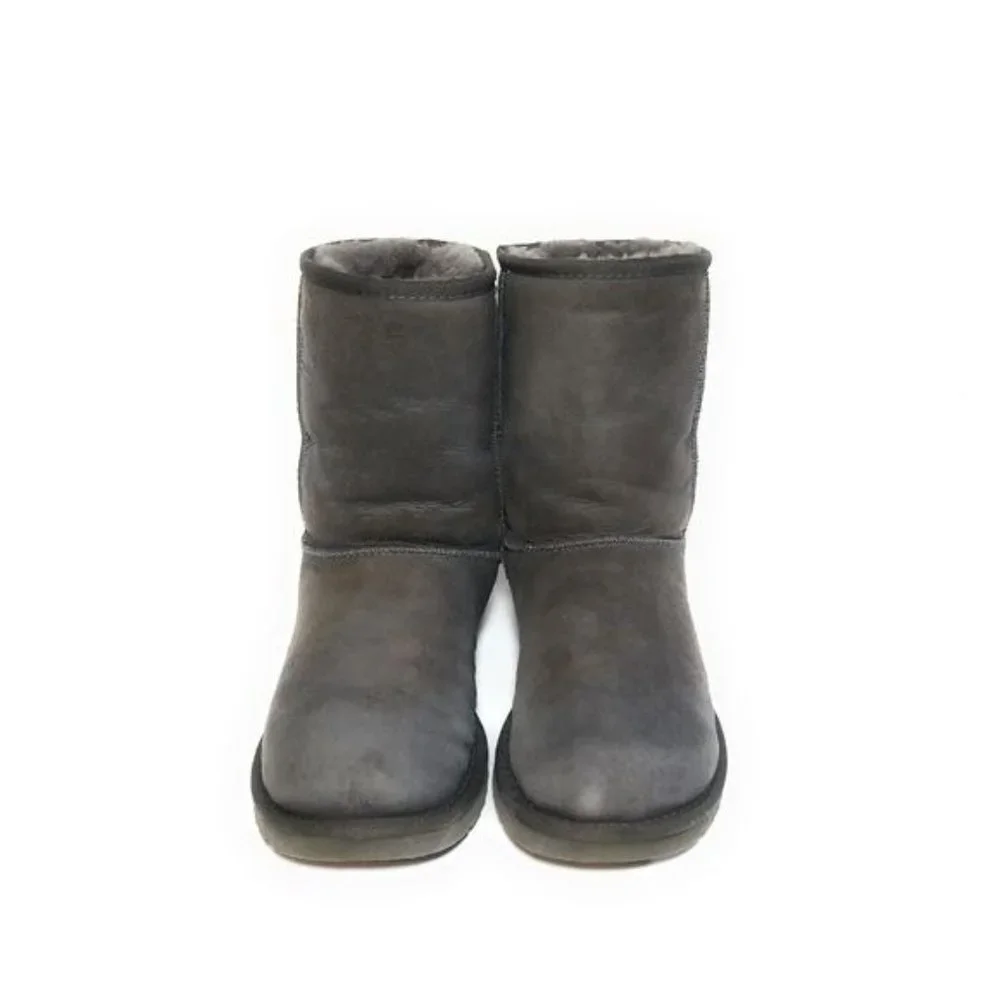 UGG Classic Short II Midcalf Boots in Dark Gray Shearling Lined Size 6